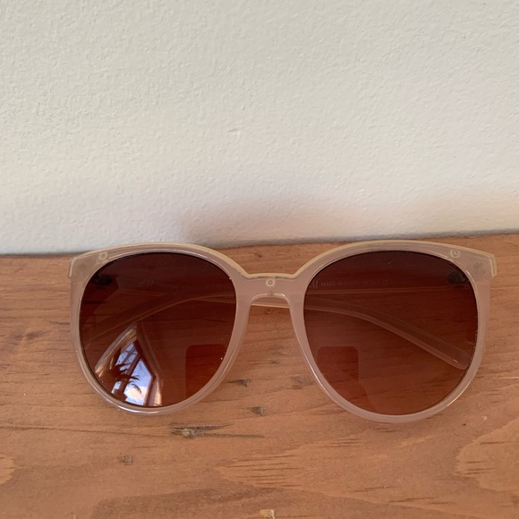H&M pink sun glasses - Picture 6 of 7